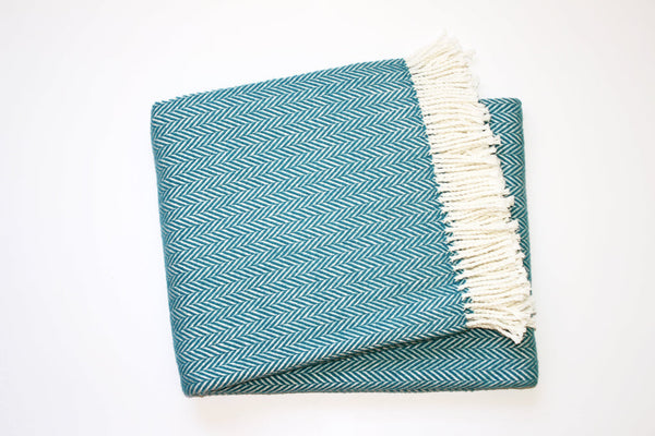 Homeroots 55" X 70" Teal Blue And White Woven Herringbone Plush Throw Blanket  Cotton 474028