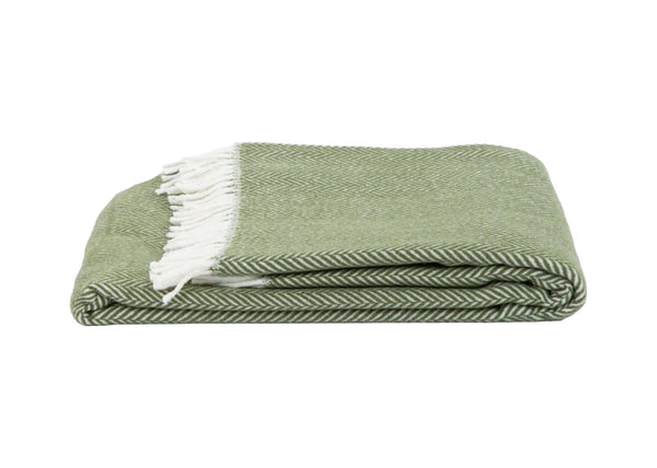 Homeroots Moss Green And White Dreamy Soft Herringbone Throw Blanket  Cotton 474034