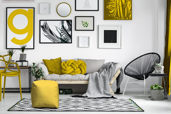 Homeroots 17" Yellow Polyester Cube Polka Dots Indoor Outdoor Pouf Ottoman Yellow  474344