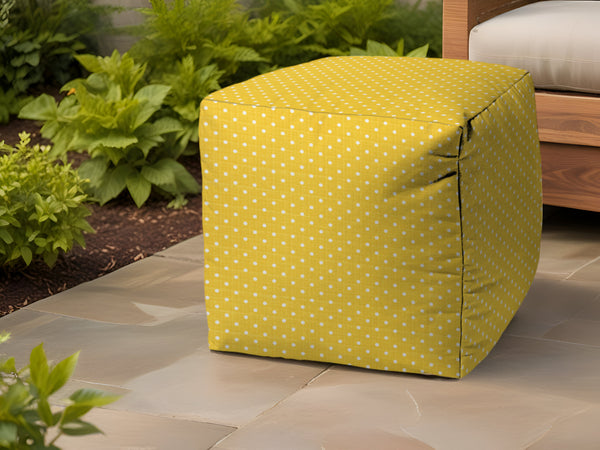 Homeroots 17" Yellow Polyester Cube Polka Dots Indoor Outdoor Pouf Ottoman Yellow  474344