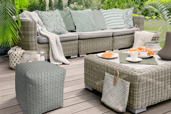 Homeroots 17" Green Polyester Cube Geometric Indoor Outdoor Pouf Ottoman Seafoam  474383