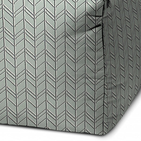 Homeroots 17" Green Polyester Cube Geometric Indoor Outdoor Pouf Ottoman Seafoam  474383