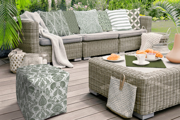 Homeroots 17" Green Polyester Cube Indoor Outdoor Pouf Ottoman Green  474473