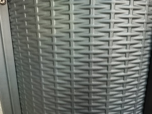 Homeroots Round Black Metal And Tile Fire Pit With Glass Rocks   475100