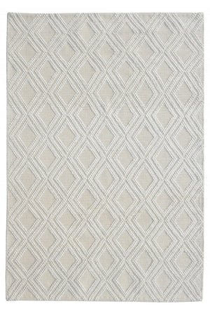 Homeroots 6' X 9' Ivory Geometric Handmade Area Rug  Polyester 475219