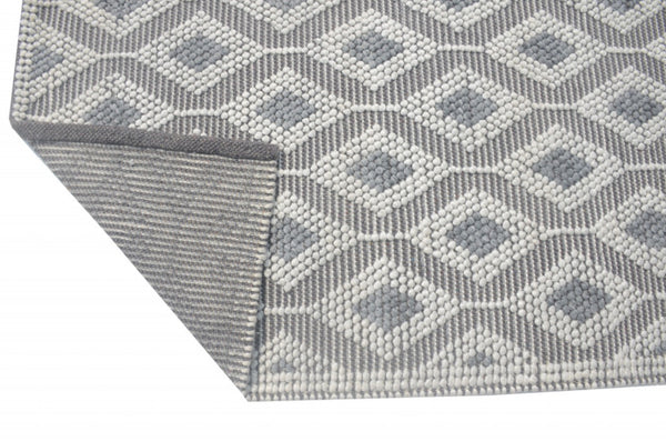HomeRoots 5' Stylish Gray and Ivory Geometric Handmade Area Rug - Modern Comfort for Any Living Space! 8' X 11' 475232