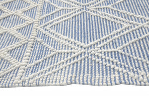 Homeroots 5' X 7' Blue And Ivory Geometric Handmade Area Rug  Polyester 475234