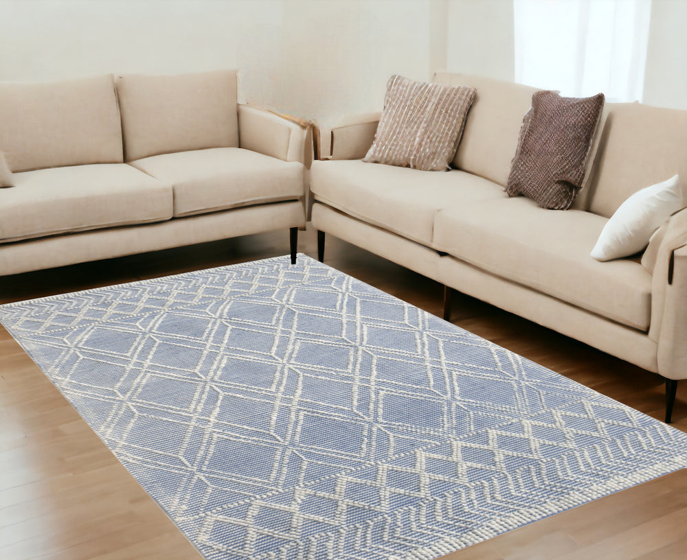 Homeroots 5' X 7' Blue And Ivory Geometric Handmade Area Rug  Polyester 475234