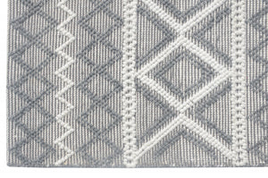 HomeRoots 5' Handmade Gray and Ivory Geometric Area Rug - Modern, Durable, and Stylish for Any Room 5' X 7' 475238