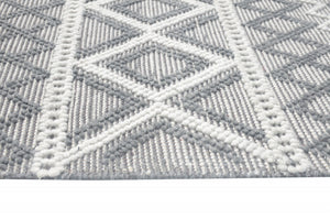 Homeroots 6' X 9' Gray And Ivory Geometric Handmade Area Rug  Polyester 475239