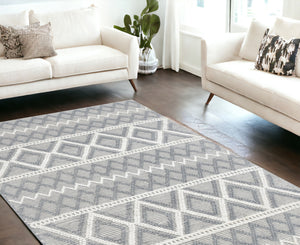 Homeroots 6' X 9' Gray And Ivory Geometric Handmade Area Rug  Polyester 475239