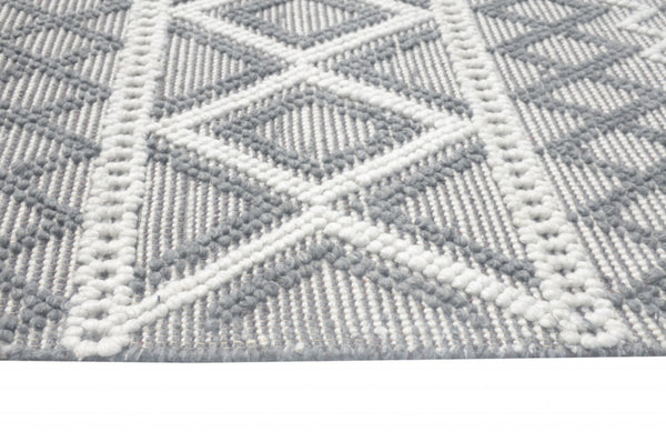 HomeRoots 9' Gray and Ivory Geometric Diamond Boho Chic Area Rug for Modern Living Room and Cozy Spaces 9' X 13' 475241