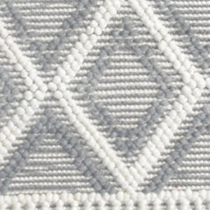 HomeRoots 9' Gray and Ivory Geometric Diamond Boho Chic Area Rug for Modern Living Room and Cozy Spaces 9' X 13' 475241