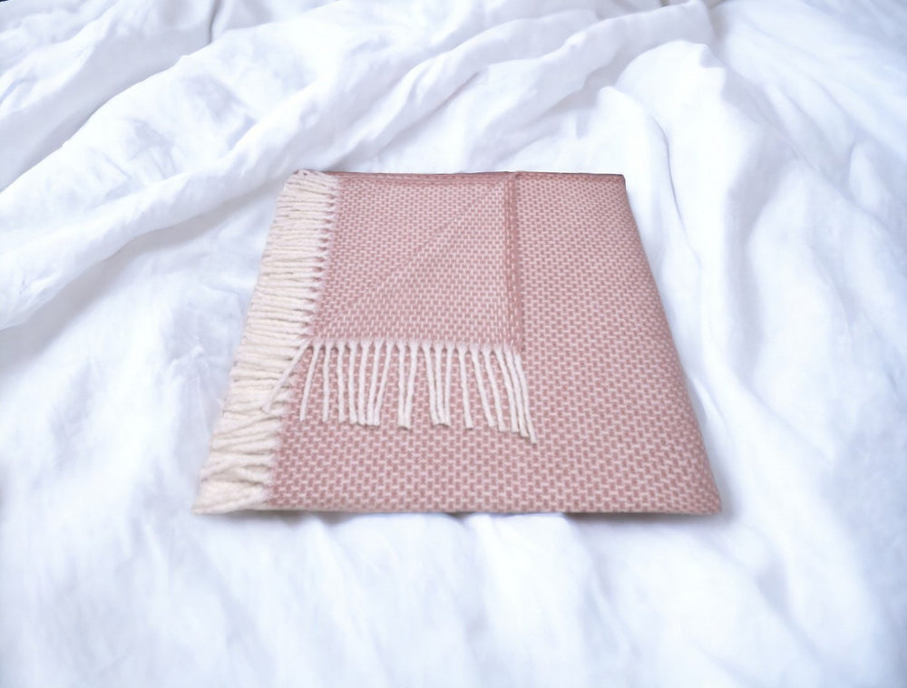 HomeRoots Soft Dusty Rose Throw Blanket - Elegant Links Pattern with Fringed Ends for Cozy Home Decor and Gifts 475696