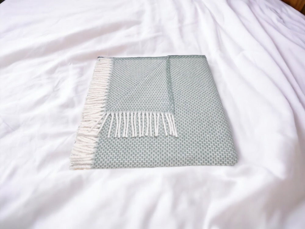 HomeRoots 55" Sage Cotton Blend Woven Throw Blanket - Cozy Geometric Design for Home Decor & Perfect Gift 475700