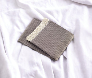 HomeRoots Soft Taupe Links Pattern Throw Blanket - Luxurious Cotton Blend, Cozy Design for All Seasons & Decor 475704