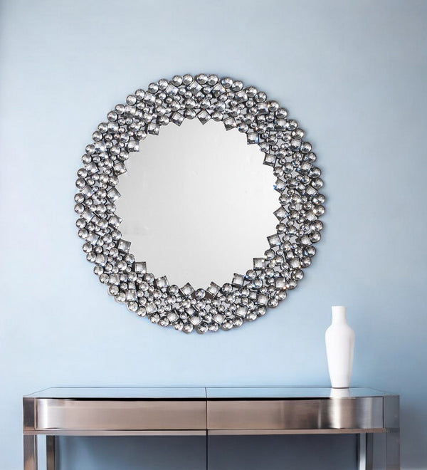 Homeroots Round Diamond Jeweled Wall Mirror  Mdf ,Glass ,Crystals 475764