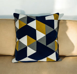 Homeroots 20" Blue And White Cotton Throw Pillow - Stylish, Soft, And Durable Decorative Accent For Your Home   476172