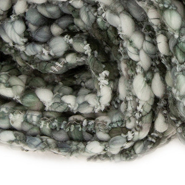 Homeroots Green And White Knitted Cotton Blend Abstract Throw Blanket With Fringe  Cotton Blend 476229