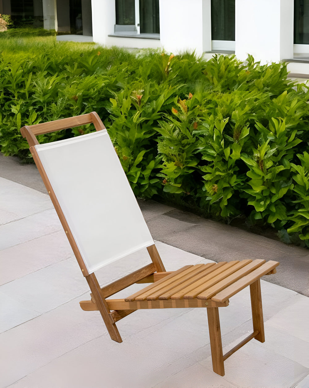 Homeroots 15" Brown And Natural Wood Solid Wood Outdoor Deck Chair  Teak 476324