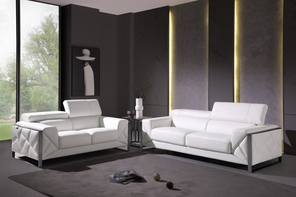 Homeroots Three Piece Indoor Italian Leather Seating Set For Six – Luxurious Comfort & Stylish Design White  476547