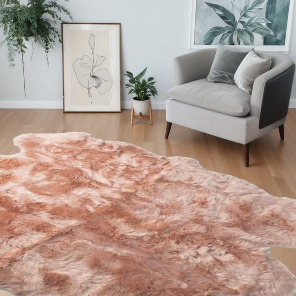 Homeroots 5' X 6' Pink Wool Sheepskin Handmade Area Rug  Wool 476625