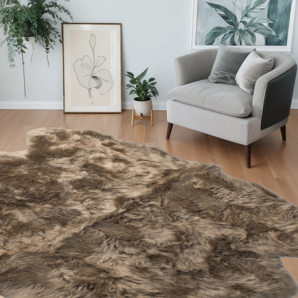 Homeroots 5' X 6' Taupe Wool Sheepskin Handmade Area Rug  Wool 476626
