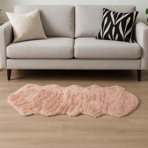 HomeRoots 4' Cozy Grey Faux Fur Area Rug - Plush, Washable, Non-Skid Design for Modern Home Decor & Comfort 4' X 6' 476635