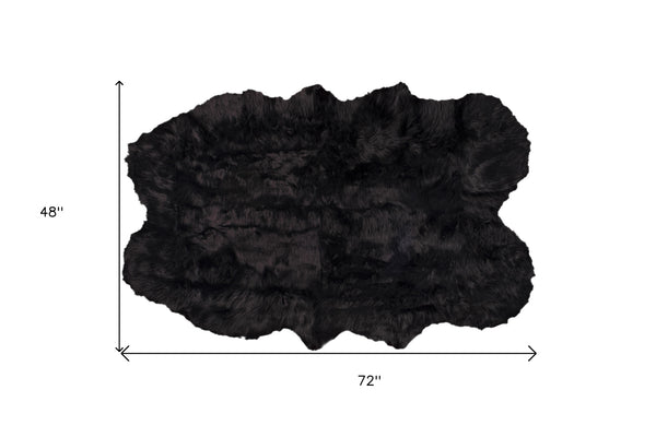 Homeroots 4' X 6' Black Faux Fur Washable Non Skid Area Rug  Acrylic 476637
