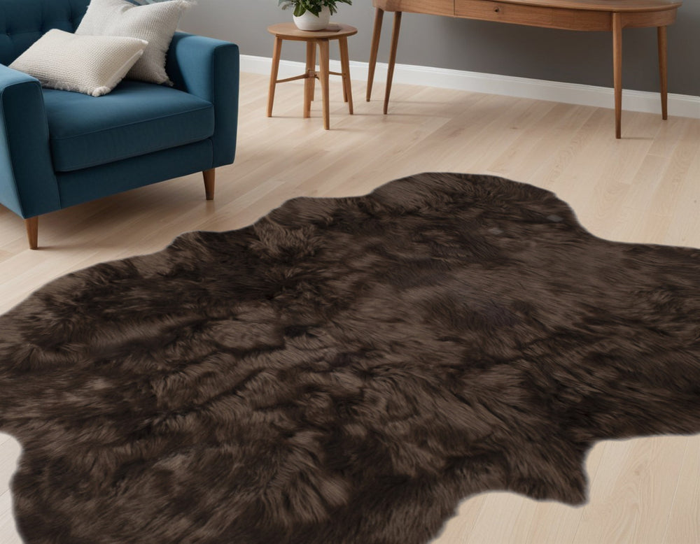 Homeroots 4' X 6' Chocolate Faux Sheepskin Flokati Washable Non Skid Area Rug  Faux Sheepskin 476638