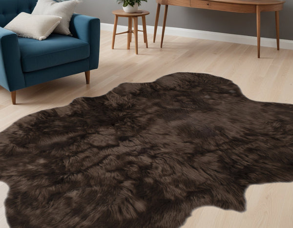 Homeroots 4' X 6' Chocolate Faux Sheepskin Flokati Washable Non Skid Area Rug  Faux Sheepskin 476638