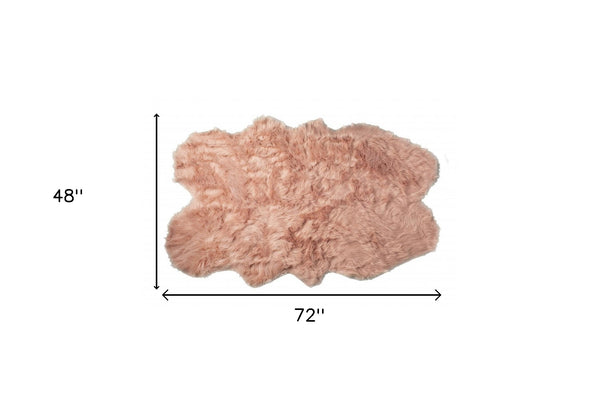 Homeroots 4' X 6' Dusty Rose Faux Fur Washable Non Skid Area Rug  Acrylic 476640