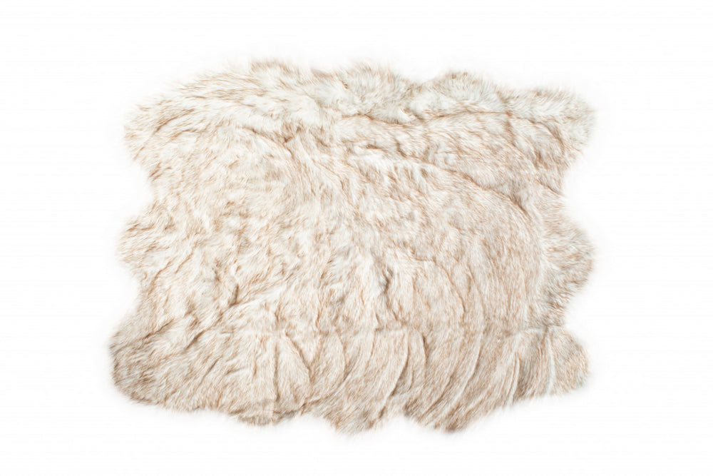 Homeroots 5' X 6' Ombre Tan Faux Fur Washable Non Skid Area Rug  Acrylic 476644