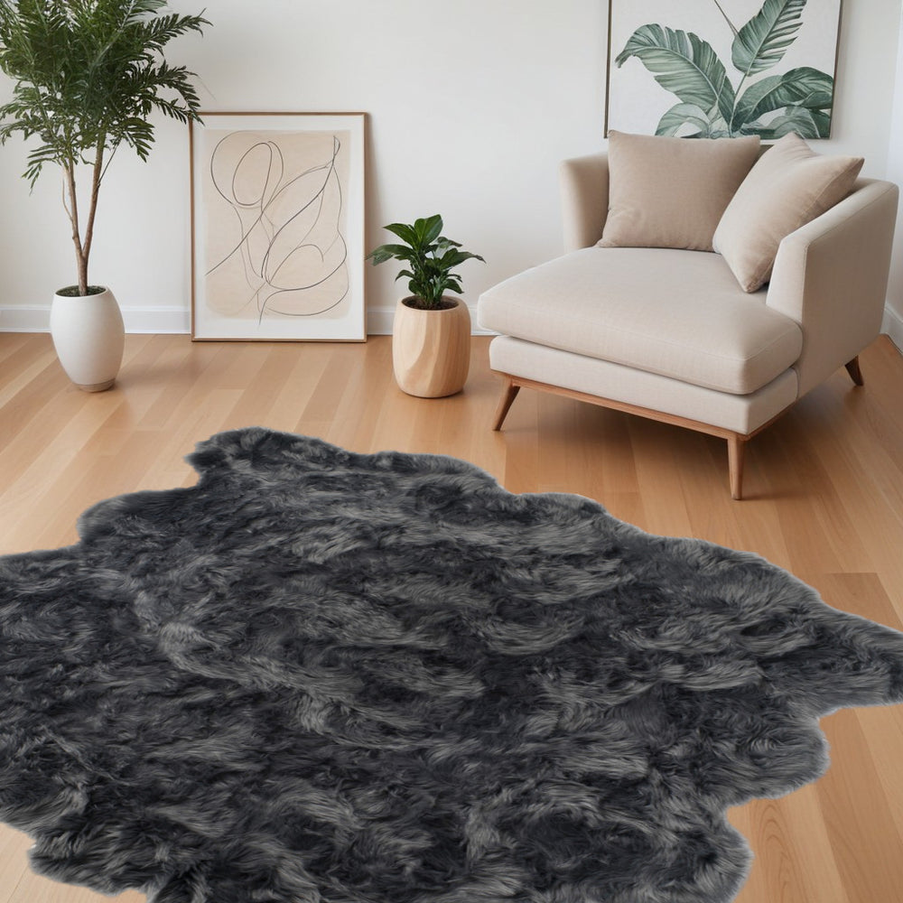Homeroots 6' X 6' Grey Faux Fur Washable Non Skid Area Rug  Acrylic 476650