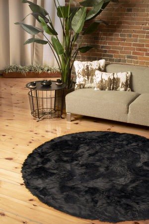 Homeroots 6' X 6' Grey Round Faux Fur Washable Non Skid Area Rug  Acrylic 476659