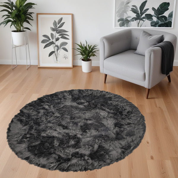 Homeroots 6' X 6' Grey Round Faux Fur Washable Non Skid Area Rug  Acrylic 476659