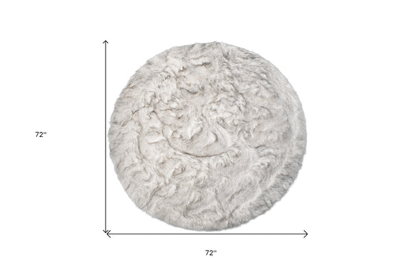 Homeroots 6' X 6' Ombre Grey Round Faux Fur Washable Non Skid Area Rug  Acrylic 476660