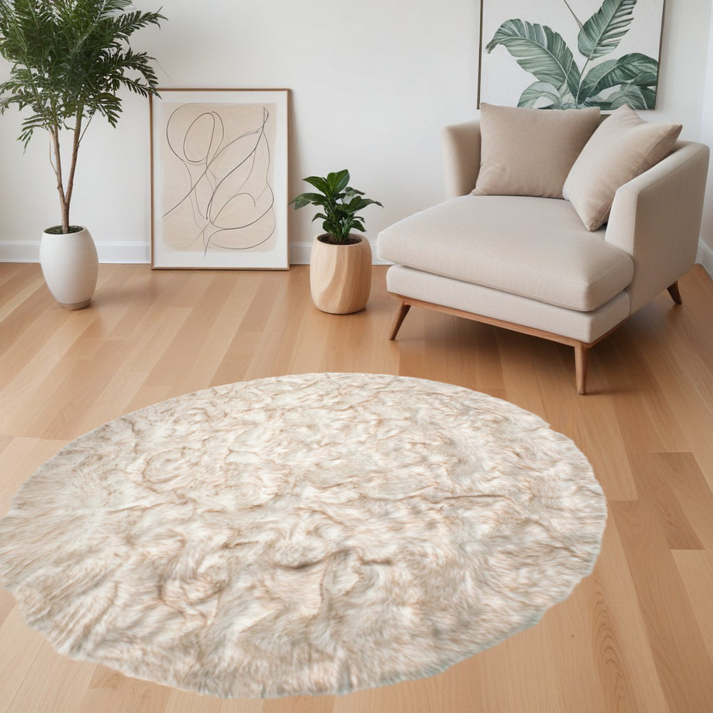 Homeroots 6' X 6' Ombre Tan Round Faux Fur Washable Non Skid Area Rug  Acrylic 476662