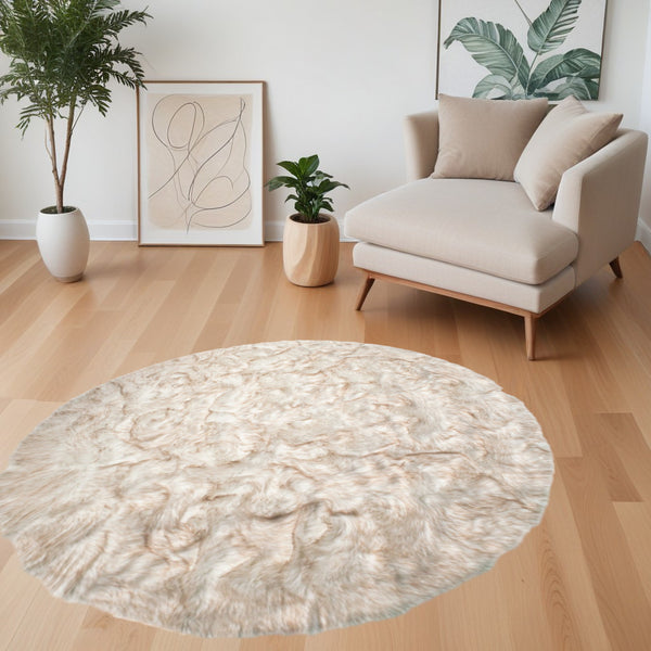Homeroots 6' X 6' Ombre Tan Round Faux Fur Washable Non Skid Area Rug  Acrylic 476662