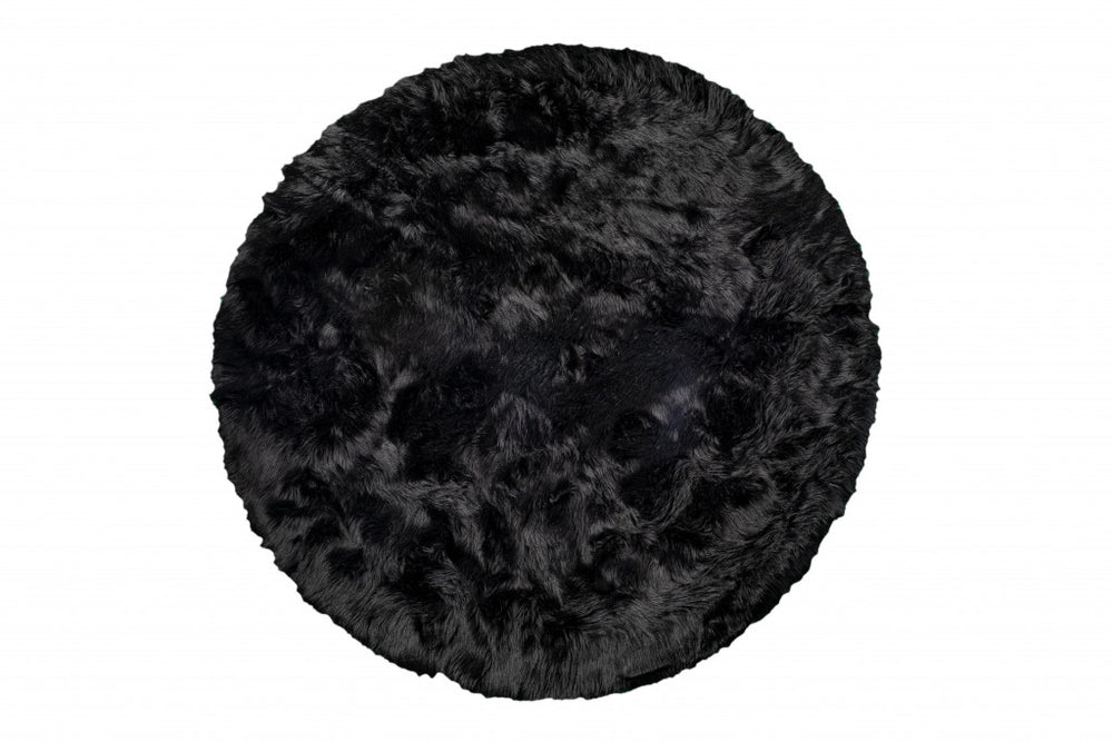 Homeroots 6' X 6' Black Round Faux Fur Washable Non Skid Area Rug  Acrylic 476663