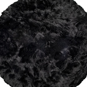 Homeroots 6' X 6' Black Round Faux Fur Washable Non Skid Area Rug  Acrylic 476663