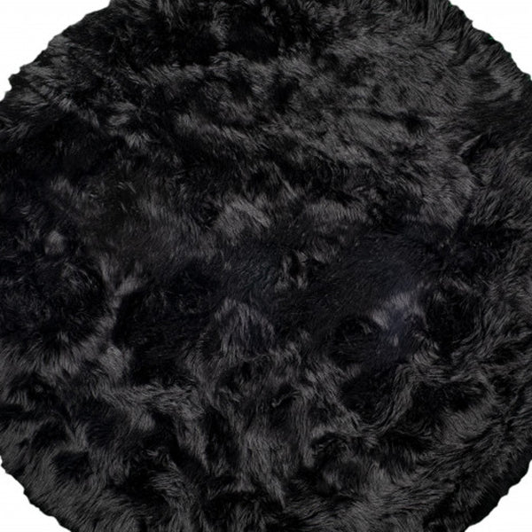 Homeroots 6' X 6' Black Round Faux Fur Washable Non Skid Area Rug  Acrylic 476663