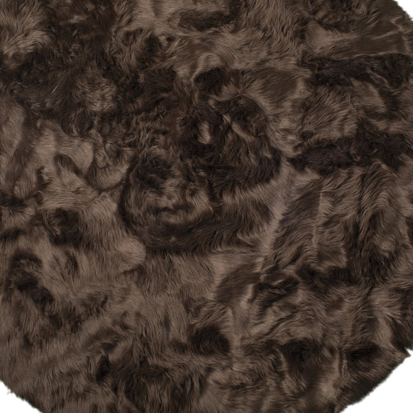 Homeroots 6' X 6' Chocolate Round Faux Fur Washable Non Skid Area Rug  Acrylic 476664