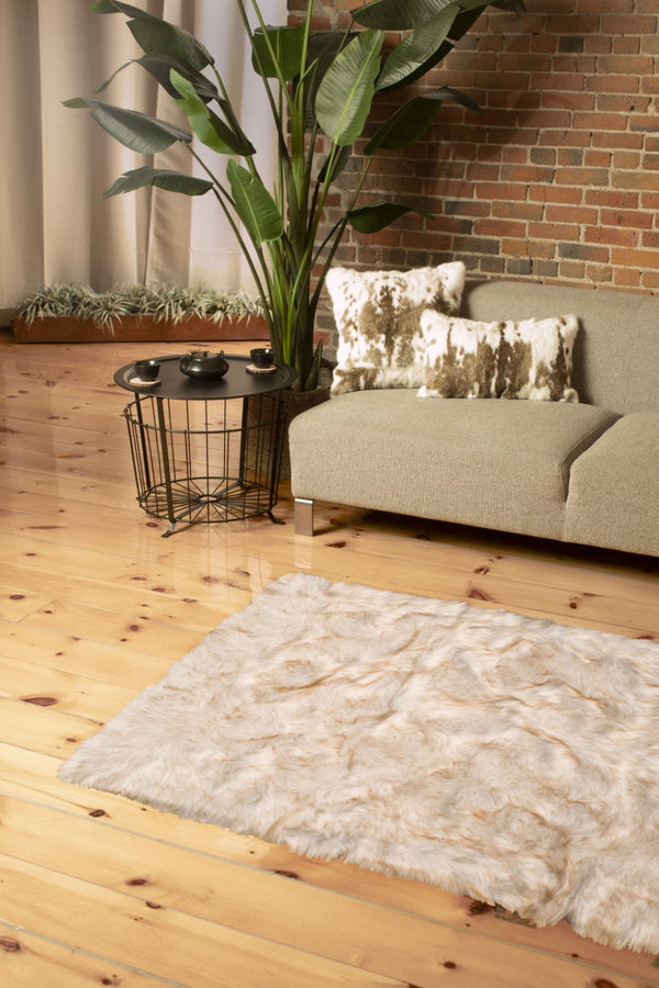 HomeRoots 3' X 5' Ombre Faux Fur Area Rug – Luxurious, Washable, Non-Skid Design for Cozy Modern Spaces Tan 476668