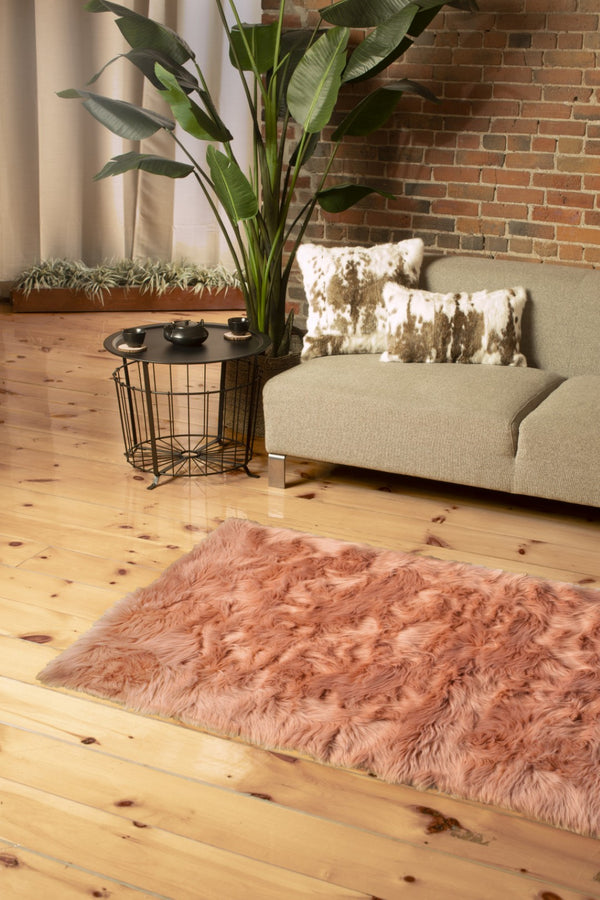 HomeRoots 3' X 5' Ombre Faux Fur Area Rug – Luxurious, Washable, Non-Skid Design for Cozy Modern Spaces Dusty Rose 476671