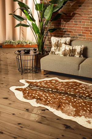 Homeroots 5' X 8' Off White And Brown Faux Cowhide Tufted Washable Non Skid Area Rug  Acrylic 476683