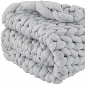 Homeroots 50" X 60" Light Gray Boho Chunky Knit  Throw Blanket  Polyester 478039