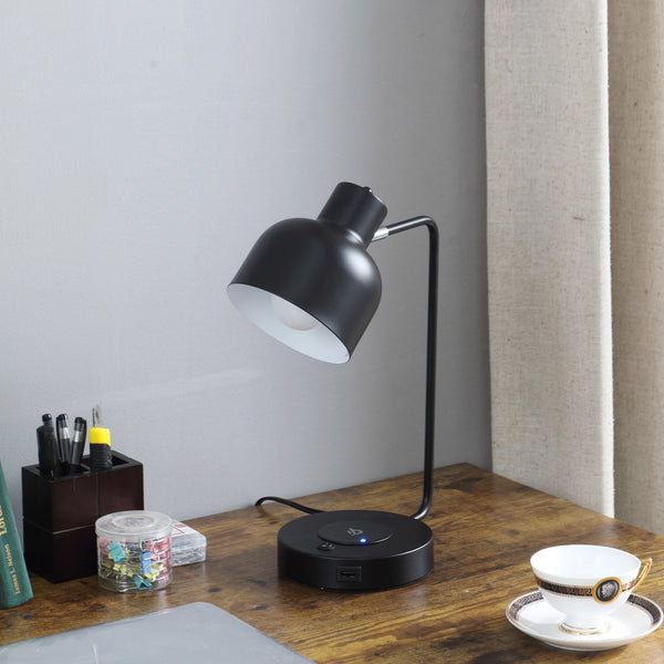 Homeroots 15" Black Metal Desk Usb Table Lamp With Black Shade   478185