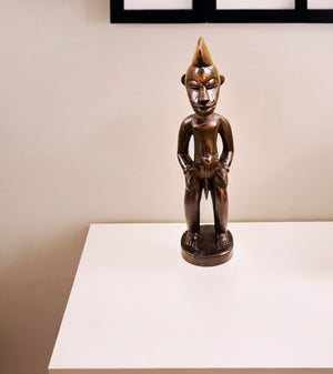 Homeroots 6" Bronze Welcome Sculpture Tabletop Sculpture  Manufactured Wood 478246