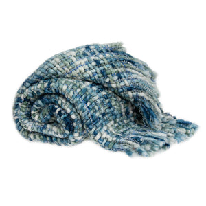 Homeroots 52" X 67" Blue And Green Woven Cotton Blend Throw Blanket With Tassels  Cotton Blend 478503